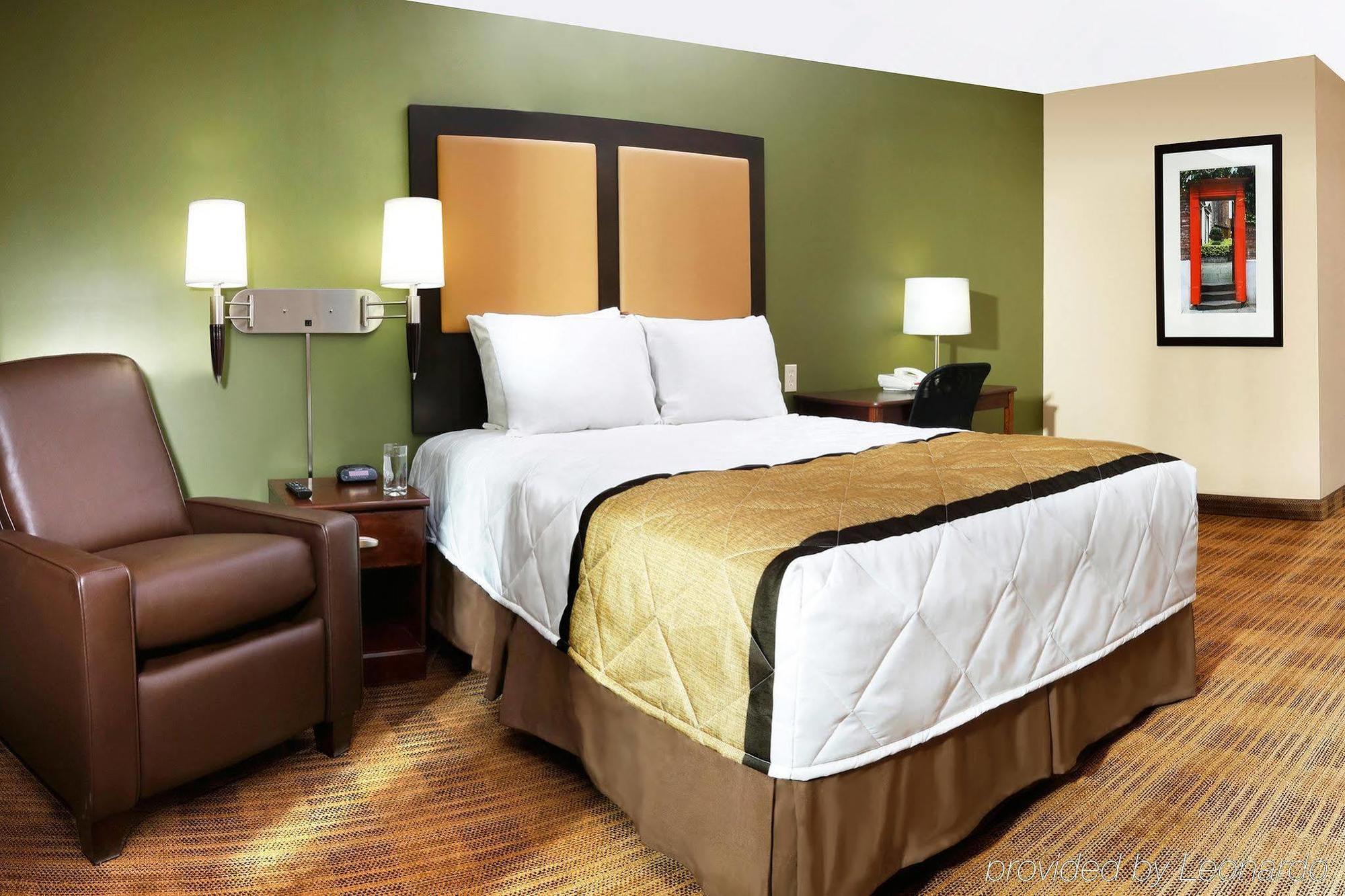 Extended Stay America Select Suites - Detroit - Roseville Exterior foto